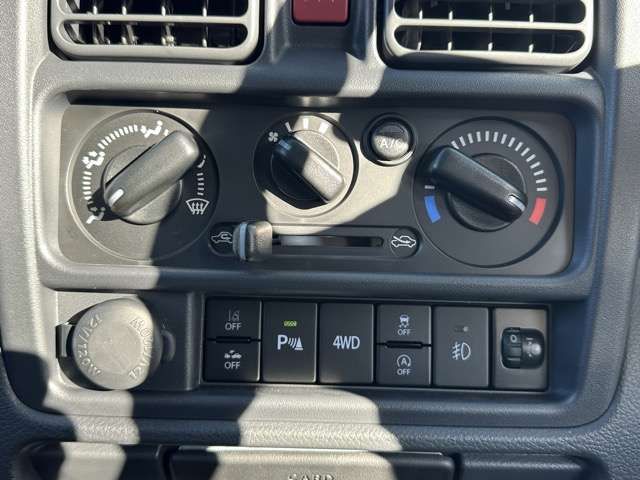 SUZUKI CARRY TRUCK 4WD 2024 Image 31