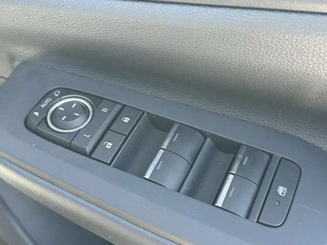 TOYOTA PRIUS 4WD 2024 Image 31