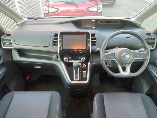 NISSAN SERENA  S-HYBRID 2017 Image 31