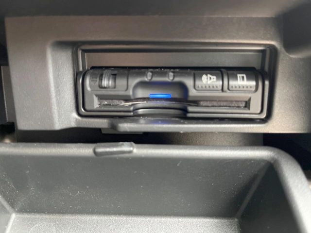 NISSAN SERENA  S-HYBRID 2017 Image 31