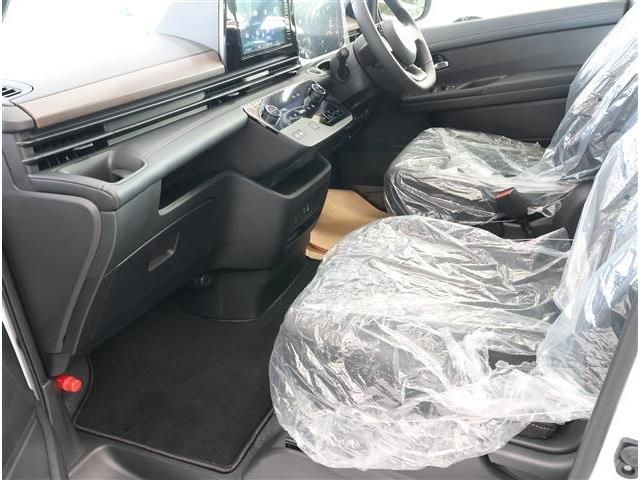 NISSAN SERENA  WG 2025 Image 31