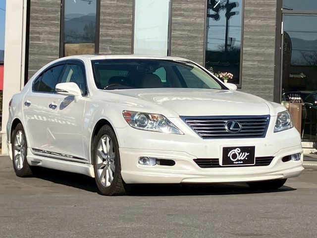 TOYOTA LEXUS LS460 2010 Image 31