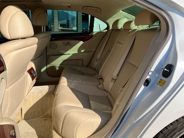 TOYOTA LEXUS LS460 2010 Image 31