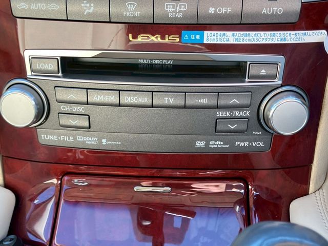 TOYOTA LEXUS LS460 2010 Image 31