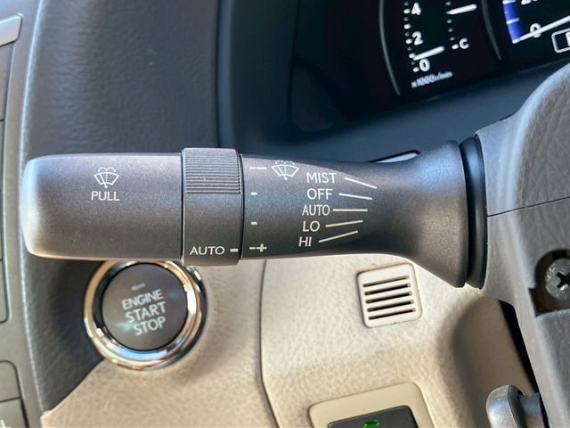 TOYOTA LEXUS LS460 2010 Image 31