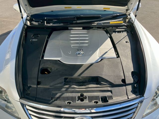 TOYOTA LEXUS LS460 2010 Image 31