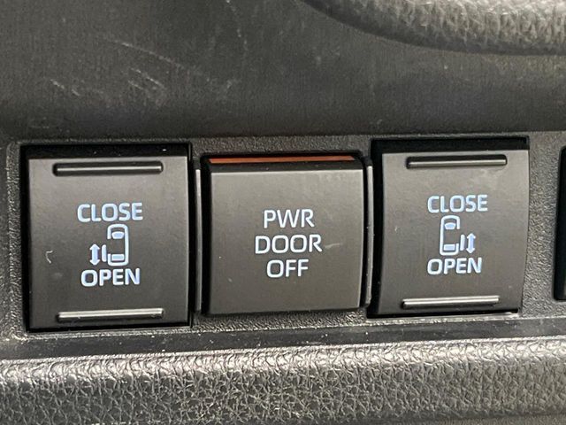 TOYOTA SIENTA HYBRID 2023 Image 31