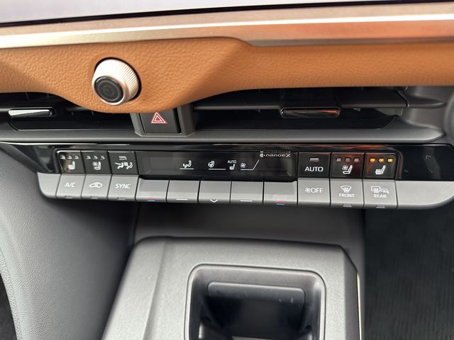 TOYOTA CROWN CROSSOVER 2024 Image 31