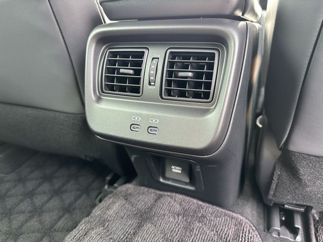 TOYOTA CROWN CROSSOVER 2024 Image 31