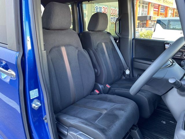 HONDA N BOX CUSTOM 2017 Image 31