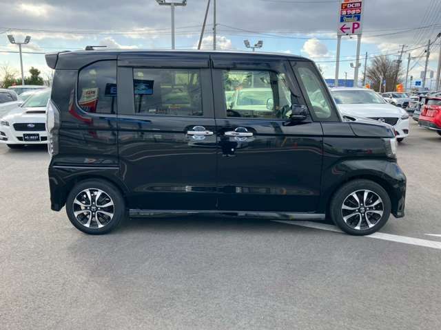 HONDA N BOX CUSTOM 2017 Image 31