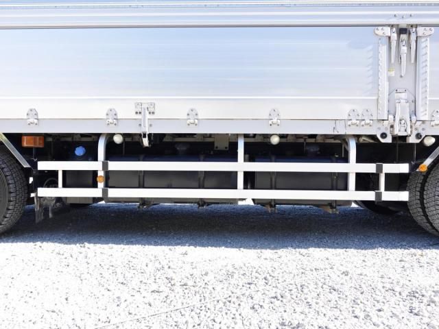 NISSAN DIESEL QUON 2018 Image 31