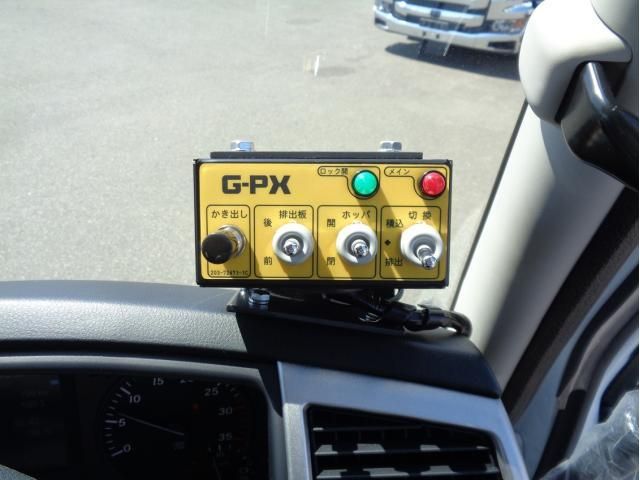 MITSUBISHI FUSOU FIGHTER 2025 Image 31