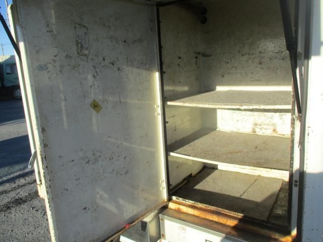 HINO DUTRO 2006 Image 31