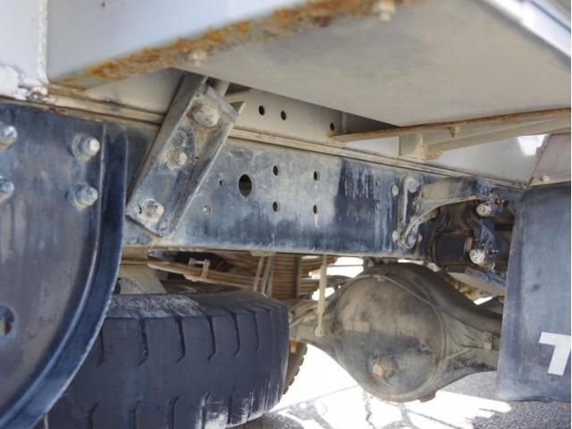 MITSUBISHI FUSOU FIGHTER 2013 Image 31