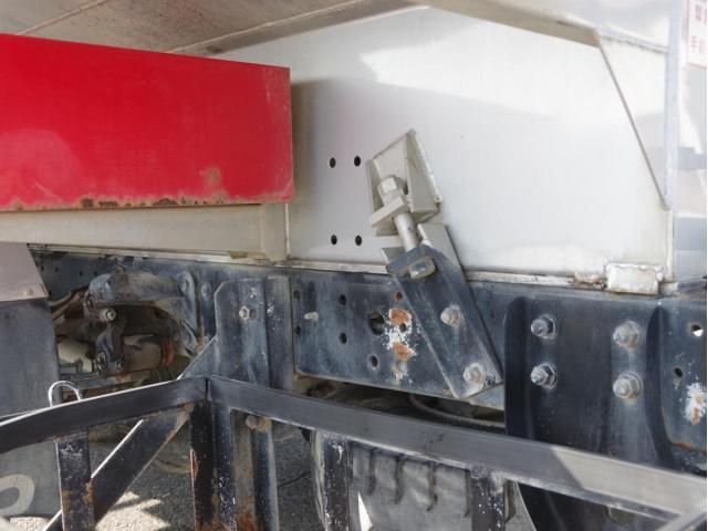 MITSUBISHI FUSOU FIGHTER 2013 Image 31