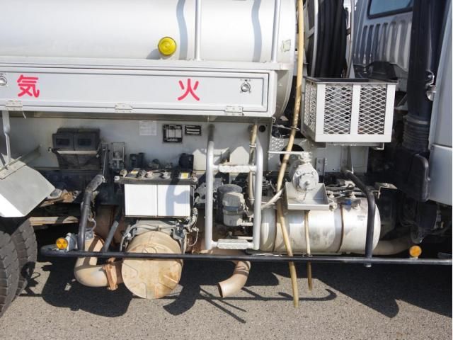 MITSUBISHI FUSOU FIGHTER 2013 Image 31