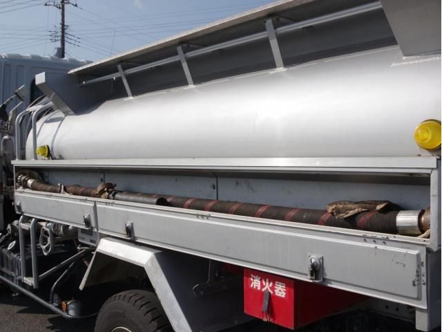 MITSUBISHI FUSOU FIGHTER 2013 Image 31