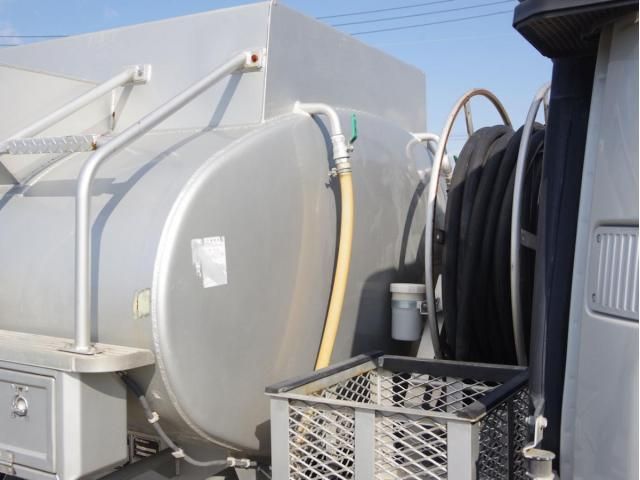 MITSUBISHI FUSOU FIGHTER 2013 Image 31