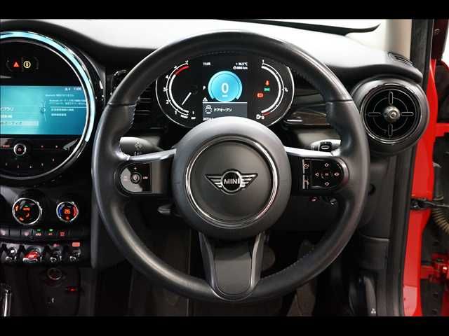 BMW MINI COOPER D 5DOOR 2021 Image 31