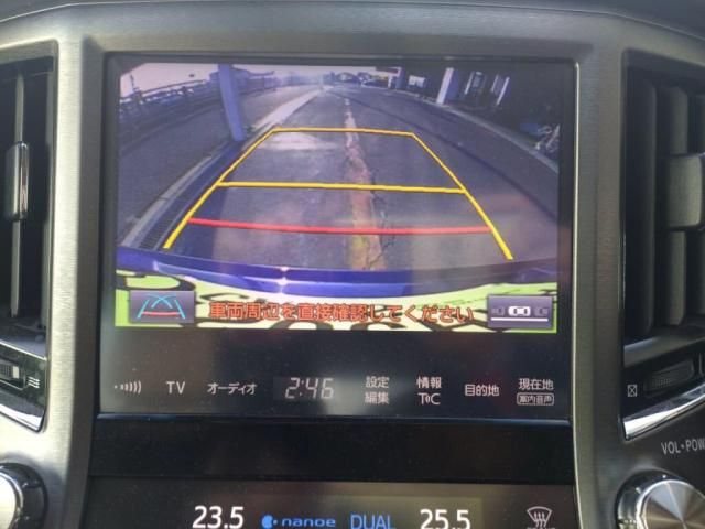 TOYOTA CROWN SEDAN 2017 Image 31