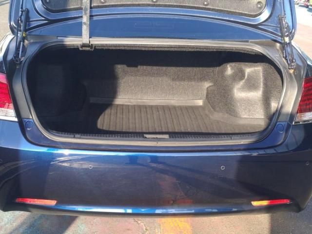 TOYOTA CROWN SEDAN 2017 Image 31