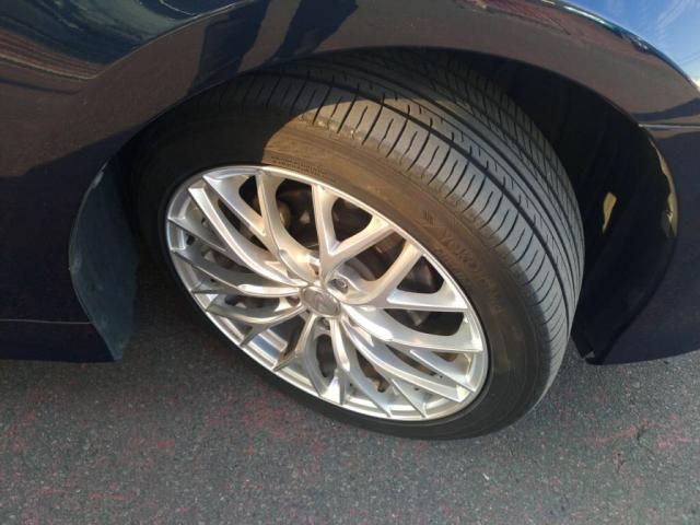 TOYOTA CROWN SEDAN 2017 Image 31