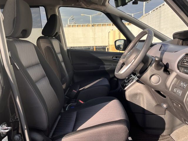 NISSAN SERENA  WG 2022 Image 31