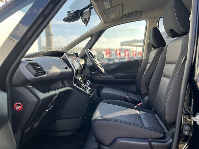 NISSAN SERENA  WG 2022 Image 31