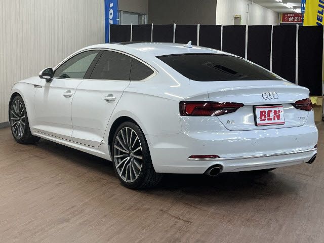AUDI A5 SPORTBACK 2018 Image 31