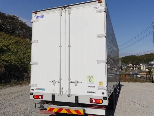 NISSAN DIESEL QUON 2018 Image 31