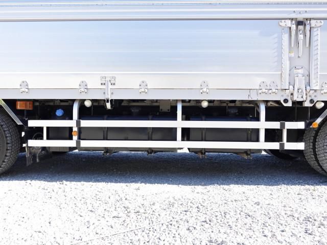 NISSAN DIESEL QUON 2018 Image 31