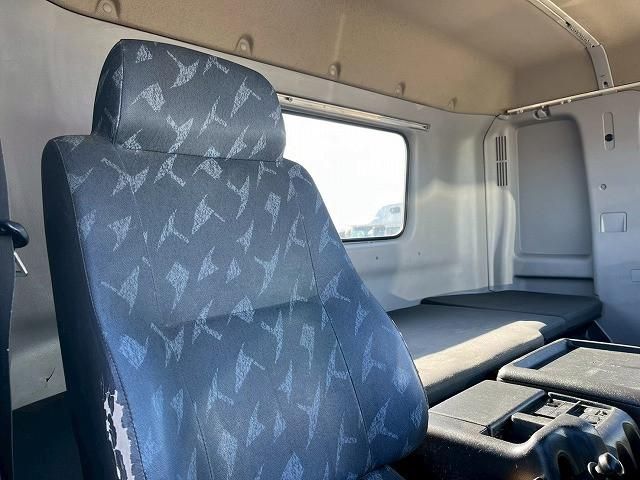 HINO PROFIA 2013 Image 31