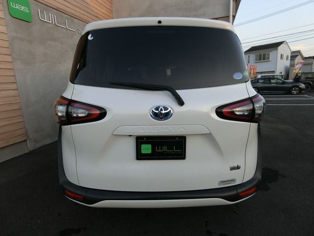 TOYOTA SIENTA HYBRID 2018 Image 31