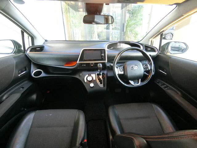 TOYOTA SIENTA HYBRID 2018 Image 31