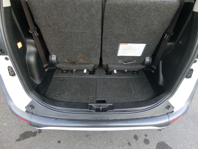 TOYOTA SIENTA HYBRID 2018 Image 31