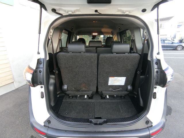 TOYOTA SIENTA HYBRID 2018 Image 31