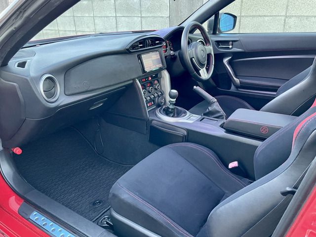 TOYOTA 86 2013 Image 31