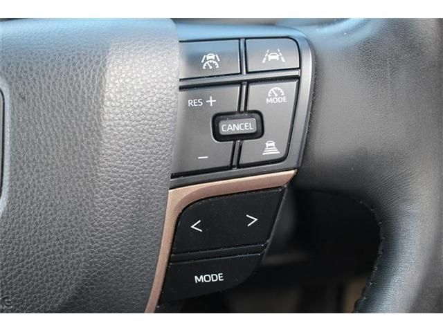 TOYOTA CROWN CROSSOVER 2023 Image 31