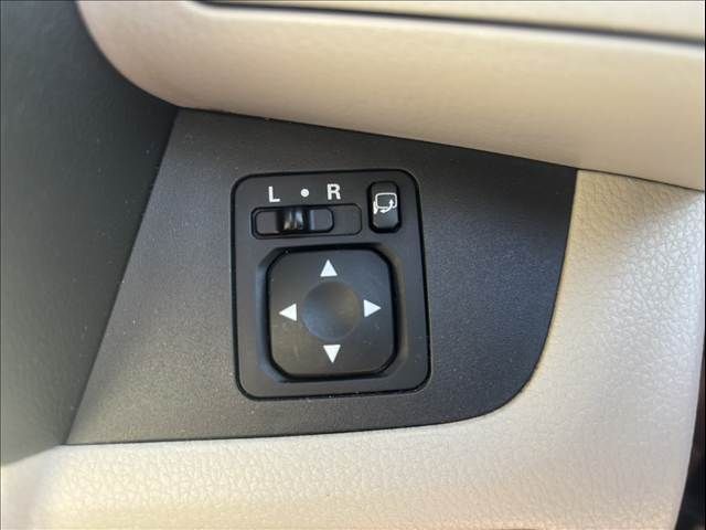 MITSUBISHI EK SPACE 2015 Image 31