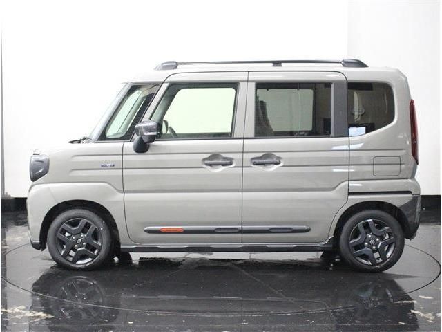 SUZUKI SPACIA GEAR 4WD 2024 Image 31