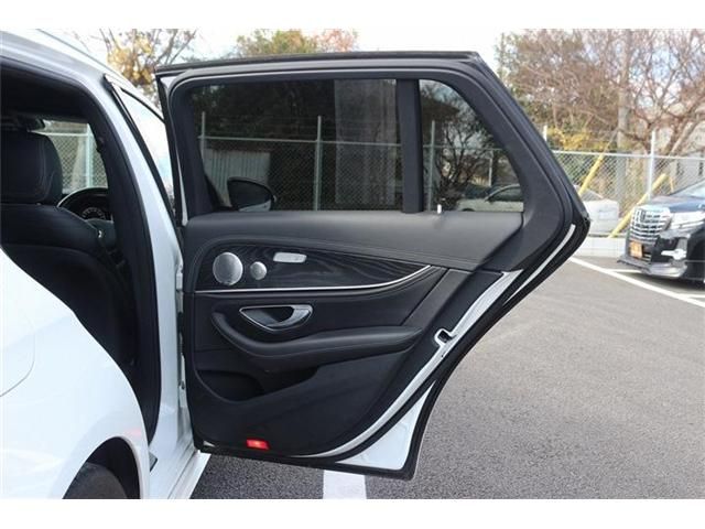 MERCEDES BENZ E CLAS 2017 Image 31