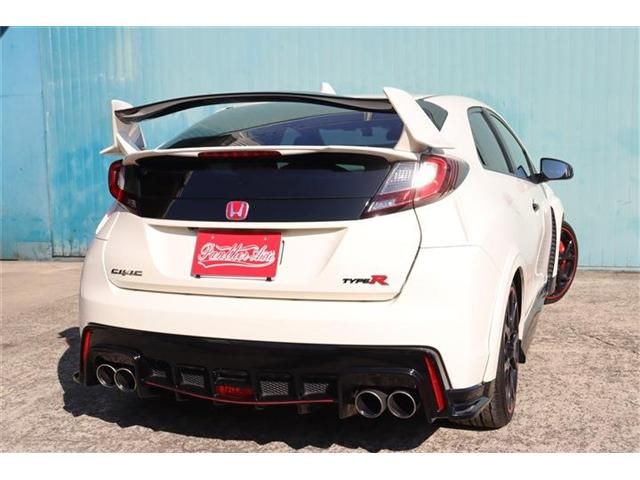 HONDA CIVIC HATCHBACK 2016 Image 31