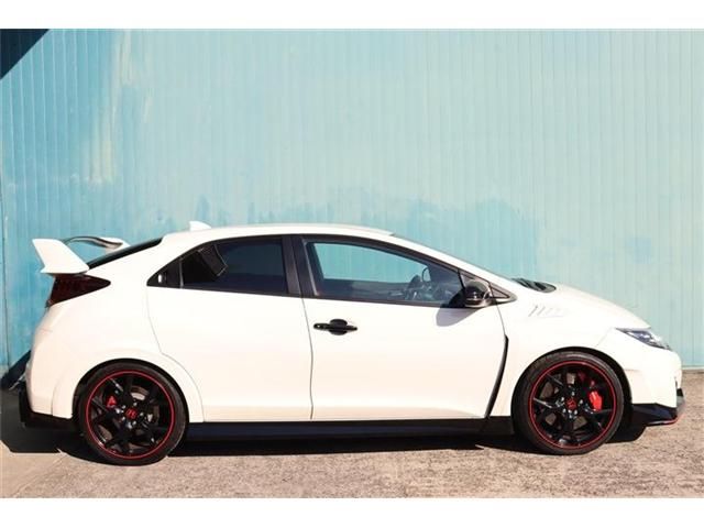 HONDA CIVIC HATCHBACK 2016 Image 31