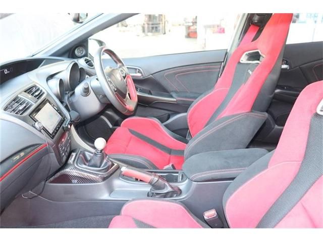 HONDA CIVIC HATCHBACK 2016 Image 31