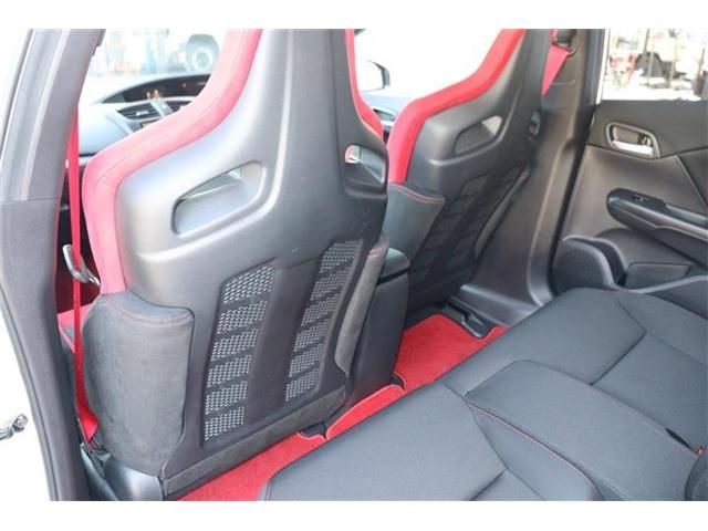 HONDA CIVIC HATCHBACK 2016 Image 31