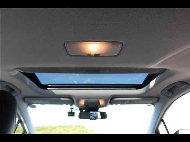 TOYOTA PRIUS 2016 Image 31