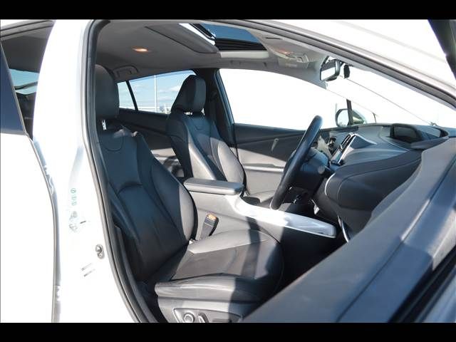 TOYOTA PRIUS 2016 Image 31