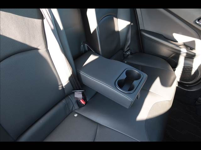 TOYOTA PRIUS 2016 Image 31