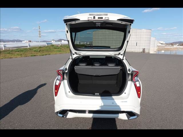 TOYOTA PRIUS 2016 Image 31